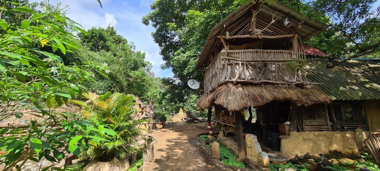 Humbhaha Jungle Yala Nature Eco Resort Катарагама Екстер'єр фото
