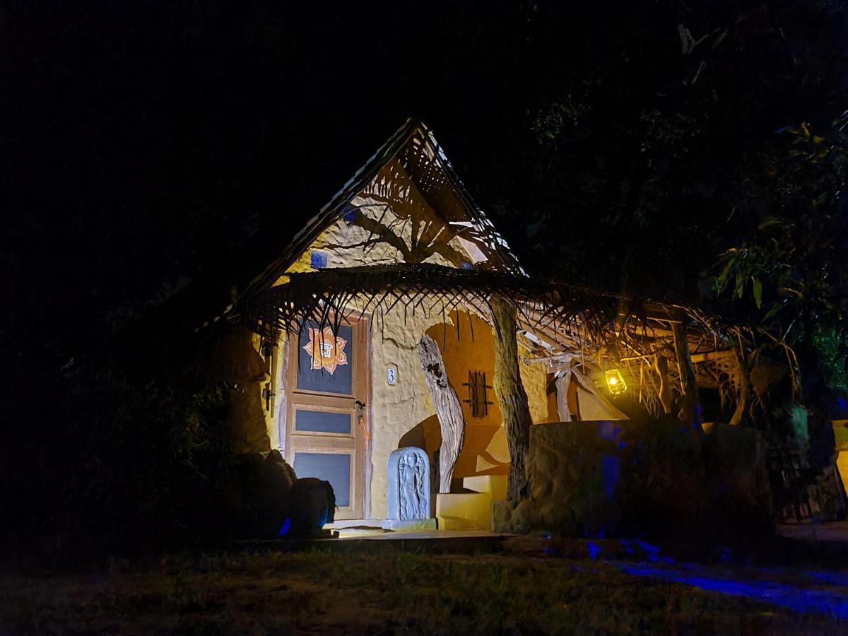 Humbhaha Jungle Yala Nature Eco Resort Катарагама Екстер'єр фото